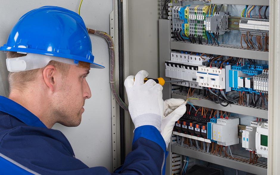 dépannage électricien Louvres